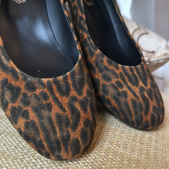 Tod’s Leopard Kitten Heels Pumps in Suede and Patent Leather - 39 - Picture 4 of 11